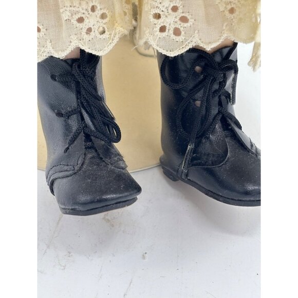 Vintage MYD Marian Yu Desings Porcelain Doll Red hair Numbered + stand - Picture 8 of 12